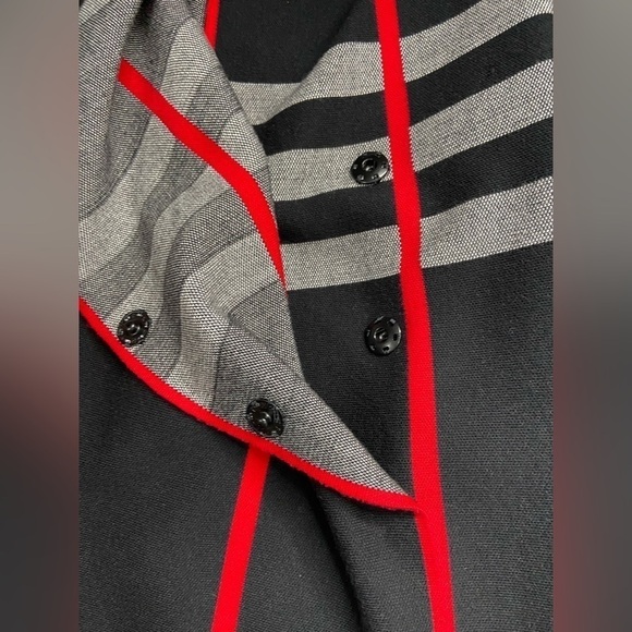 ALISON Sheri Button Cardigan Black, Gray, Red Size Medium - Picture 6 of 11